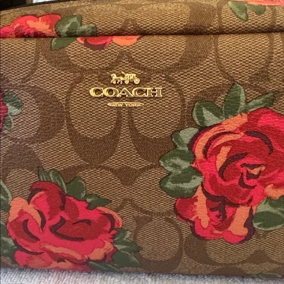 NWT, Coach vintage signature / floral zip cosmetic/ multi pouch. - Picture 2 of 7